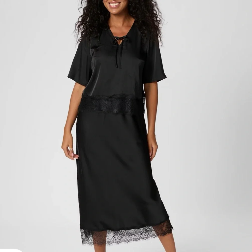 NWT KAFFE KAhilda Skirt Size Medium (Danish 38) Silky Black with Lace Trim - Picture 11 of 16